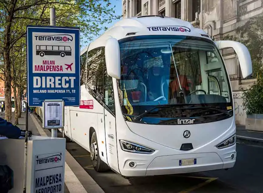 Trasferimento in bus tra l'aeroporto di Malpensa e il centro di Milano. Acquisto biglietto on line